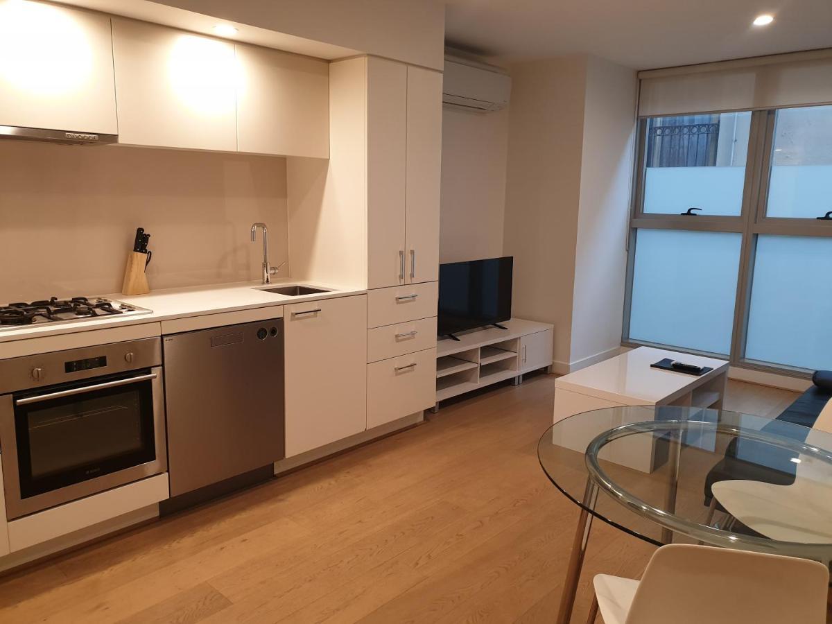 Apartment 101 Melbourne Exterior photo